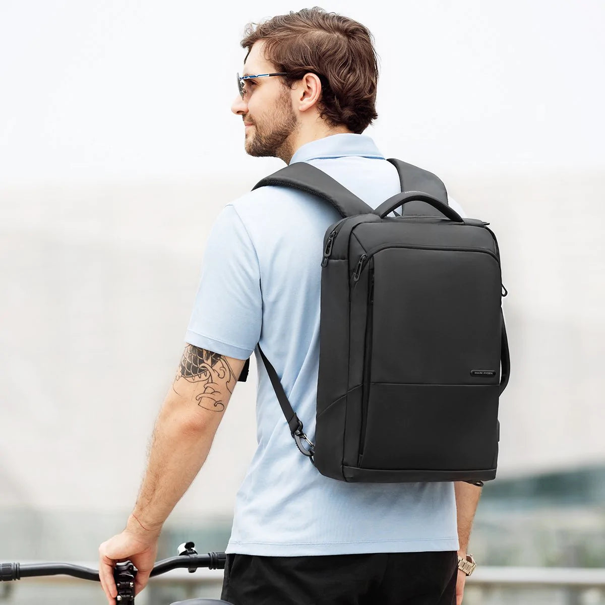Mark Ryden Leonard laptop hátizsák utazáshoz